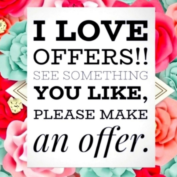 Moving Paved Butterfly Ring Gold Size 5 or 5.5 - Picture 3 of 14